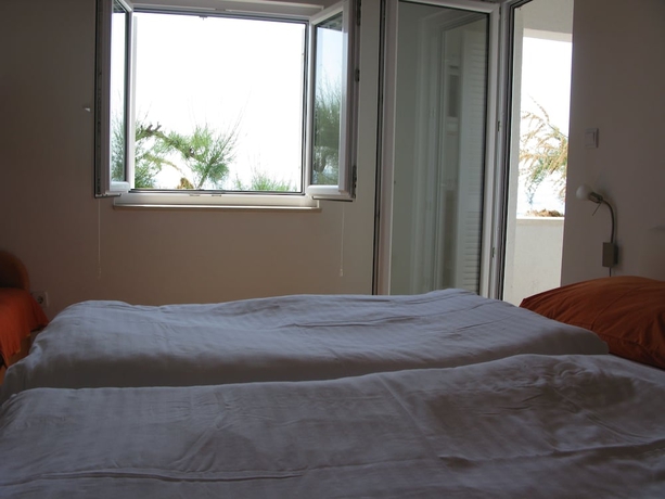 Imagen de la habitación del Hotel Villa Mario. Foto 10