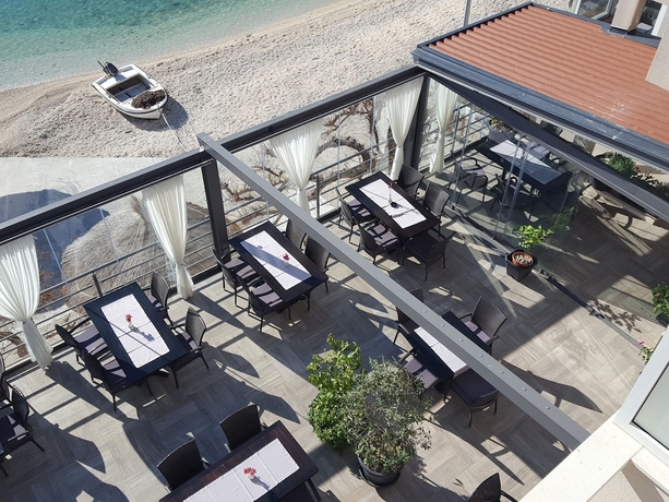 Imagen del bar/restaurante del Hotel Villa Mario. Foto 3