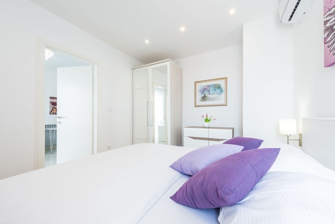 Imagen de la habitación del Hotel Villa Markoc. Foto 14
