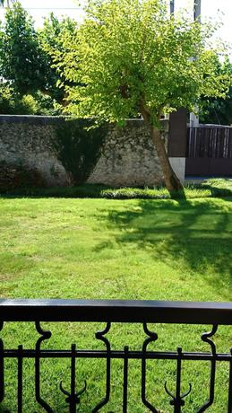 Imagen de la habitación del Hotel Villa Marrón. Foto 11