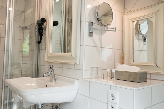 Imagen de la habitación del Hotel Villa Marstall. Foto 17