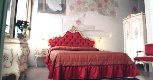 Imagen de la habitación del Hotel Villa Martin. Foto 12