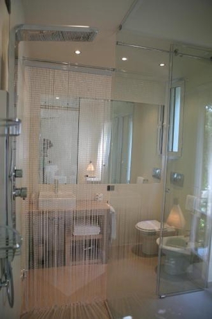 Imagen de la habitación del Hotel Villa Martini, Castiglioncello. Foto 7