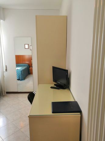 Imagen de la habitación del Hotel Villa Mary, Loano. Foto 19