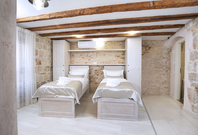 Imagen de la habitación del Hotel Villa Matejuska Heritage. Foto 9