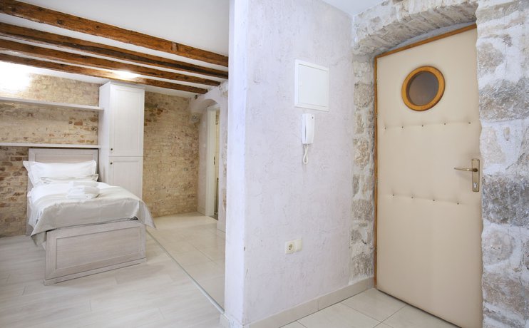 Imagen de la habitación del Hotel Villa Matejuska Heritage. Foto 11