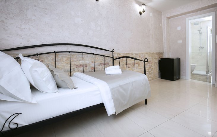 Imagen de la habitación del Hotel Villa Matejuska Heritage. Foto 16