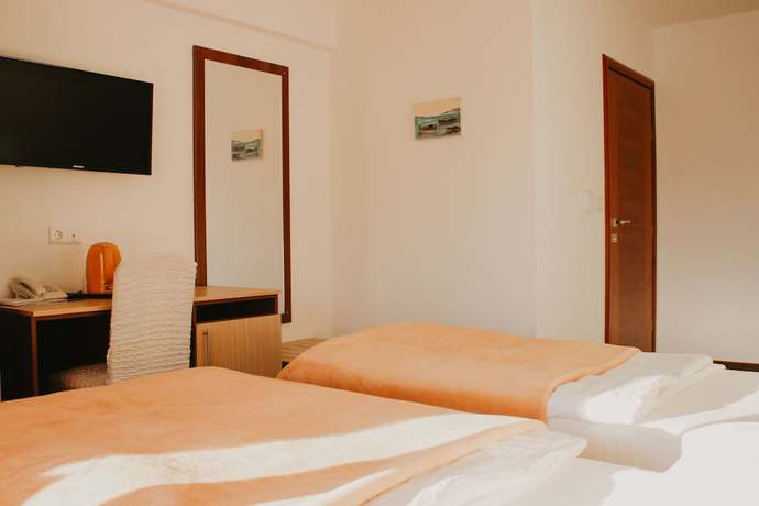 Imagen de la habitación del Hotel Villa Matic. Foto 10