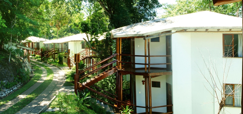 Imagen de los exteriores del Hotel Villa Maya, Flores. Foto 4