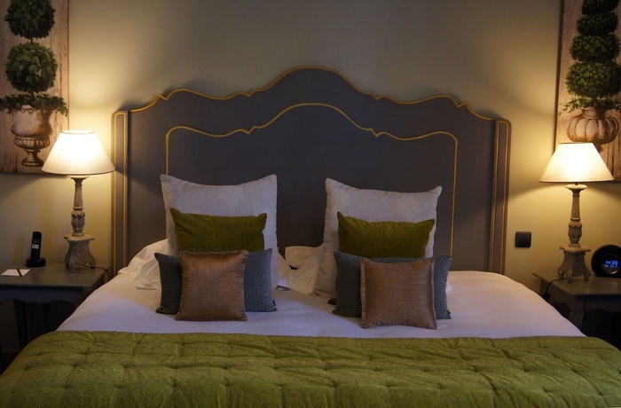 Imagen de la habitación del Hotel Villa Mazarin Aigues Mortes. Foto 7