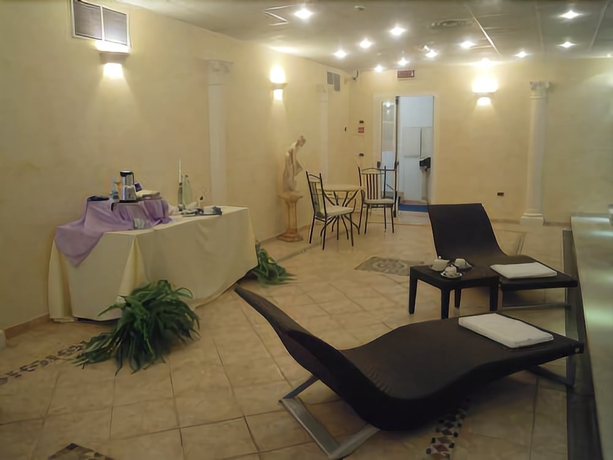 Imagen de la piscina del Hotel Villa Medici, Lanciano. Foto 16