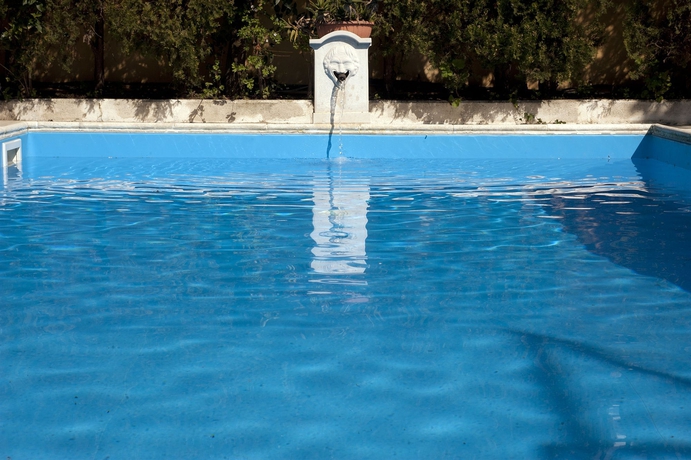Imagen de la piscina del Hotel Villa Medici, N&aacute;poles. Foto 15