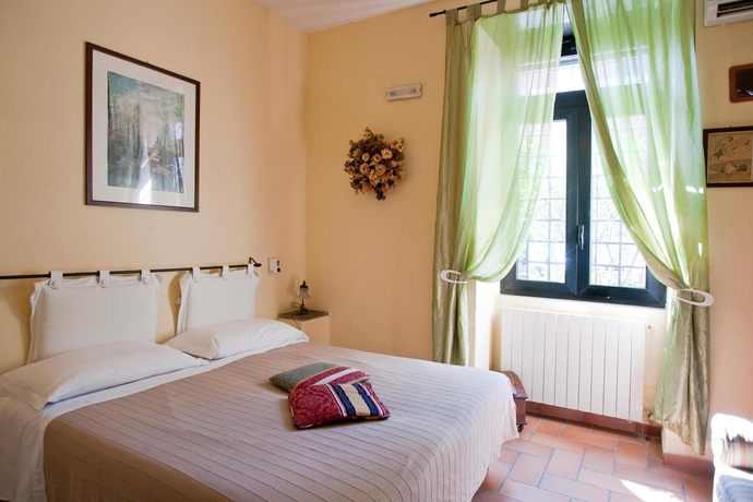 Imagen de la habitación del Hotel Villa Medici, N&aacute;poles. Foto 9