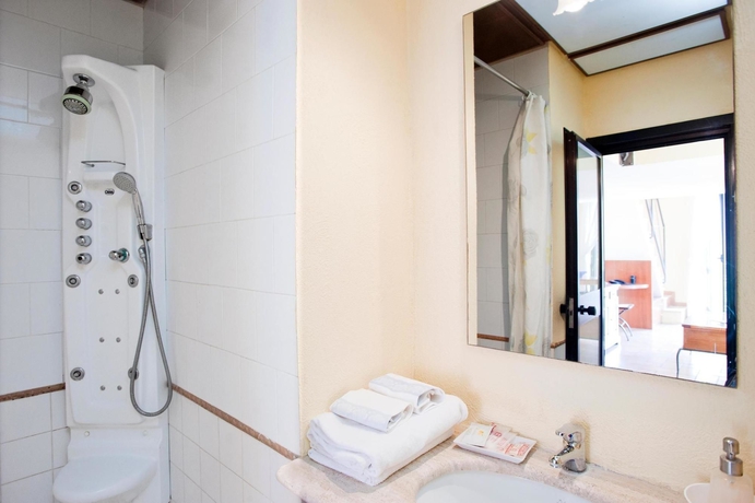 Imagen de la habitación del Hotel Villa Medici, N&aacute;poles. Foto 11