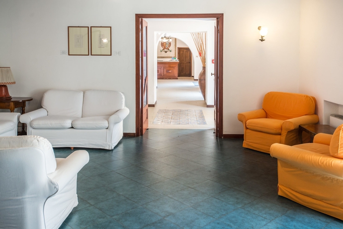 Imagen de los interiores del Hotel Villa Meligunis. Foto 12