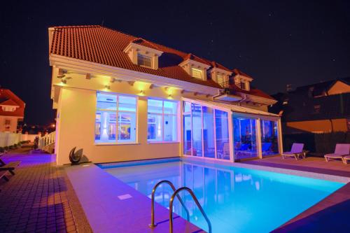 Imagen de los interiores del Hotel Villa Melody. Foto 7