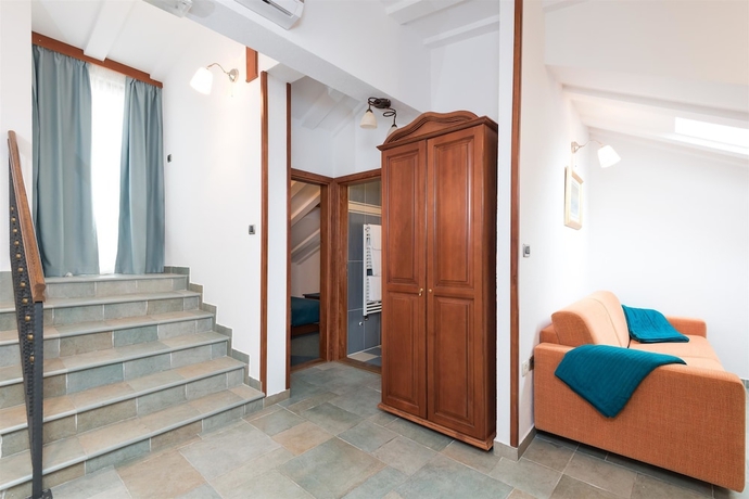 Imagen de la habitación del Hotel Villa Meri. Foto 16