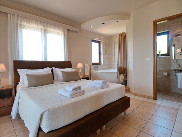 Imagen de la habitación del Hotel Villa Metapothia in Gavalohori. Foto 6