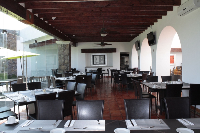 Imagen del bar/restaurante del Hotel Villa Mexicana Golf Resort. Foto 2