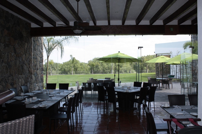 Imagen del bar/restaurante del Hotel Villa Mexicana Golf Resort. Foto 3