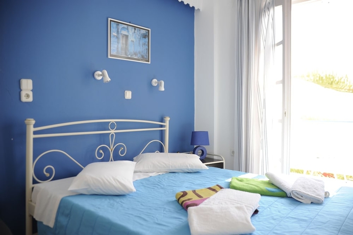 Imagen de la habitación del Hotel Villa Michalis. Foto 16