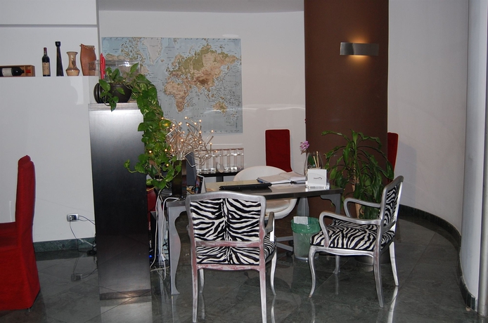 Imagen del bar/restaurante del Hotel Villa Michelangelo. Foto 4