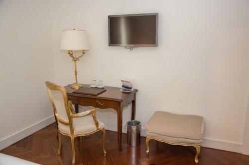 Imagen de la habitación del Hotel Villa Michelangelo, San Martino Bassa. Foto 3