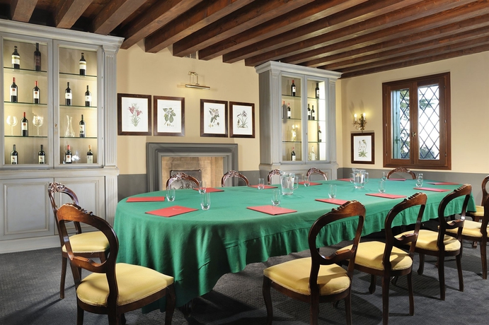 Imagen de los interiores del Hotel Villa Michelangelo Vicenza – Starhotels Collezione. Foto 14