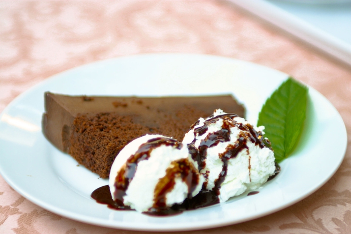 Imagen del bar/restaurante del Hotel Villa Midea. Foto 9