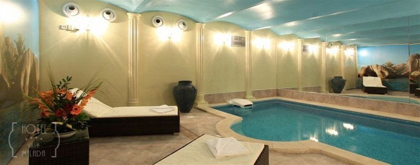 Imagen de la piscina del Hotel Villa Milada. Foto 13
