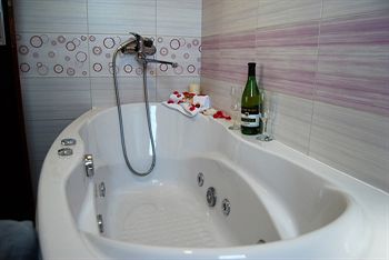Imagen de la habitación del Hotel Villa Milka. Foto 13