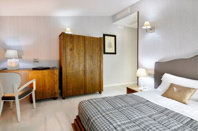 Imagen de la habitación del Hotel Villa Minieri Resort and Spa. Foto 11