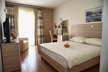 Imagen general del Hotel Villa Miramar, Omis. Foto 3