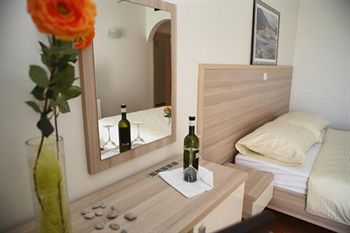 Imagen de la habitación del Hotel Villa Miramar, Omis. Foto 8