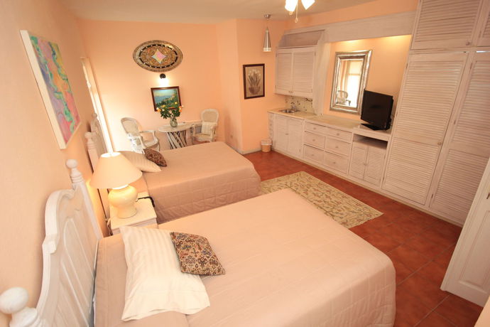 Imagen de la habitación del Hotel Villa Mirasol. Foto 11