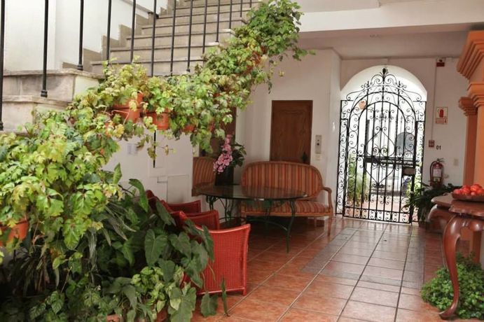 Imagen de los exteriores del Hotel Villa Molina. Foto 11