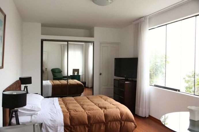 Imagen de los exteriores del Hotel Villa Molina. Foto 12