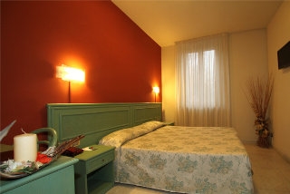 Imagen de la habitación del Hotel Villa Molinari. Foto 4
