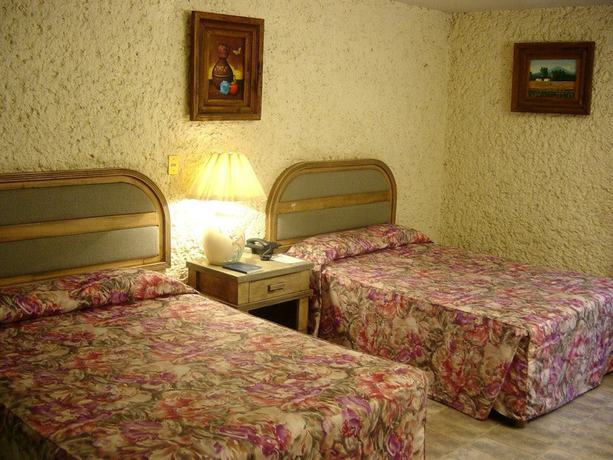 Imagen de la habitación del Hotel Villa Monarca. Foto 2