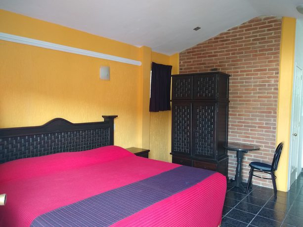 Imagen de la habitación del Hotel Villa Monarca. Foto 3