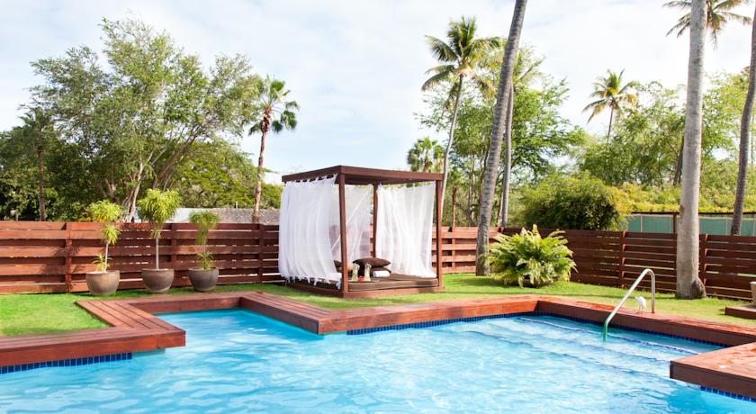 Imagen de los exteriores del Hotel Villa Montana Beach Resort. Foto 6