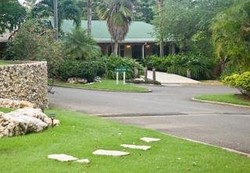 Imagen de los exteriores del Hotel Villa Montana Beach Resort. Foto 9