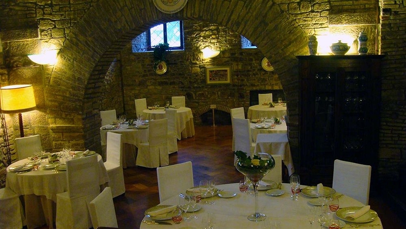 Imagen del bar/restaurante del Hotel Villa Montegranelli. Foto 4