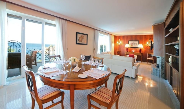 Imagen de la habitación del Hotel Villa Montenegro. Foto 14