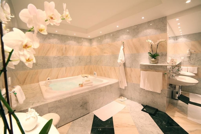 Imagen de la habitación del Hotel Villa Montenegro. Foto 18