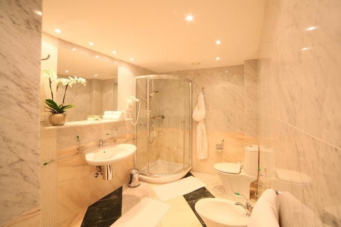 Imagen de la habitación del Hotel Villa Montenegro. Foto 19