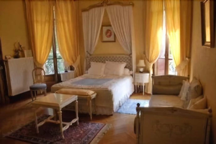 Imagen de la habitación del Hotel Villa Morelia. Foto 8