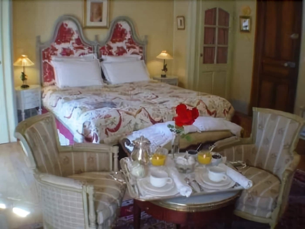 Imagen de la habitación del Hotel Villa Morelia. Foto 10