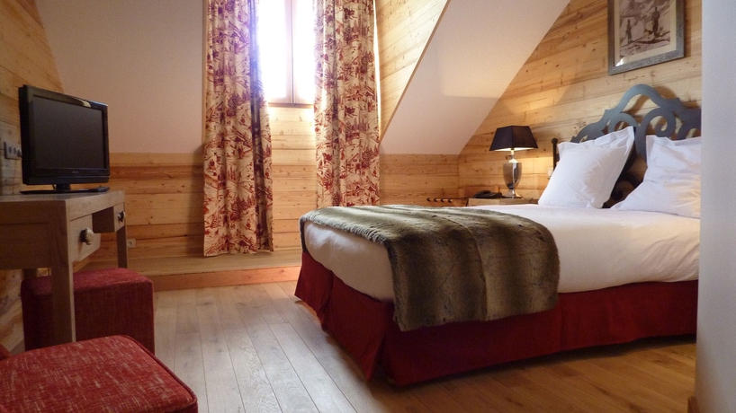 Imagen de la habitación del Hotel Villa Morelia. Foto 14