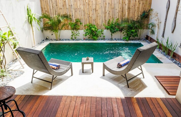 Imagen de la piscina del Hotel Villa Motu. Foto 39